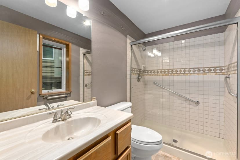 Property photo for 6920 California Avenue Sw #11, Seattle photo 21