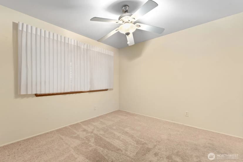 Property photo for 6920 California Avenue Sw #11, Seattle photo 28