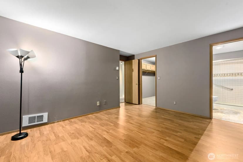 Property photo for 6920 California Avenue Sw #11, Seattle photo 19