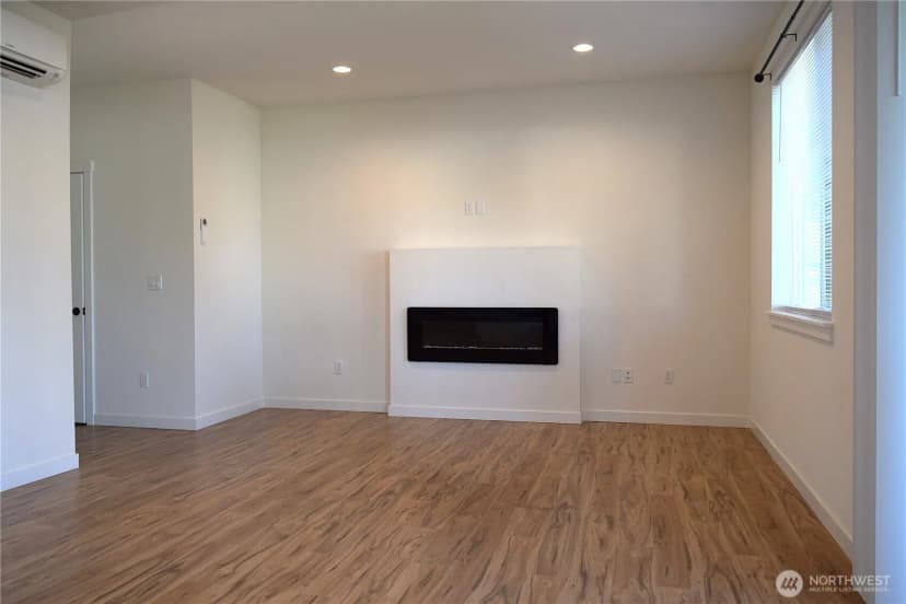 Property photo for 1055 Montague Avenue, Darrington photo 10