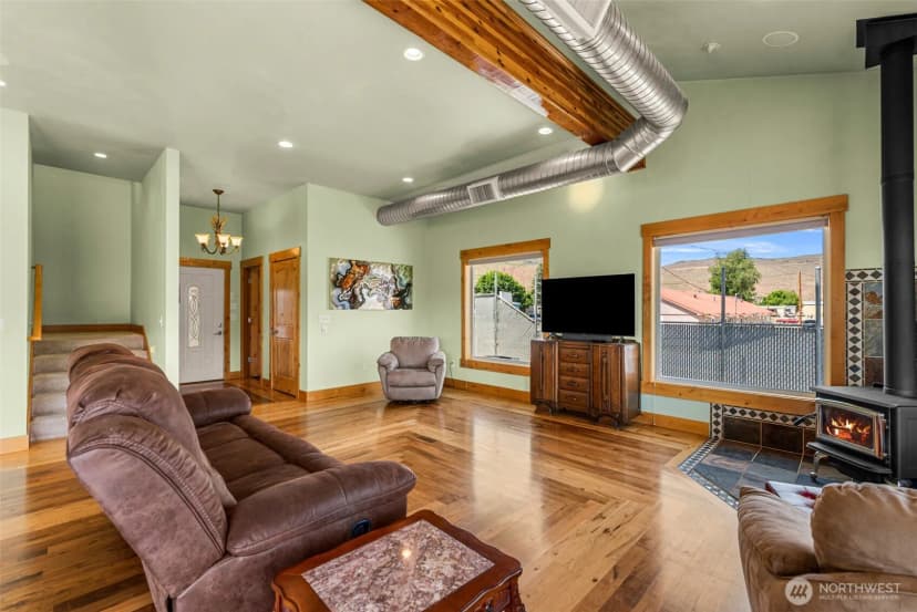 Property photo for 1307 Jefferson Avenue, Bridgeport photo 22