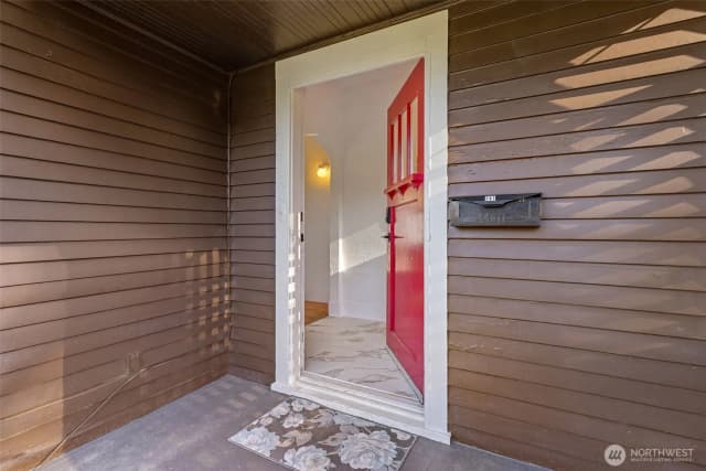 Property photo for 741 S Henderson Street, Seattle photo 5