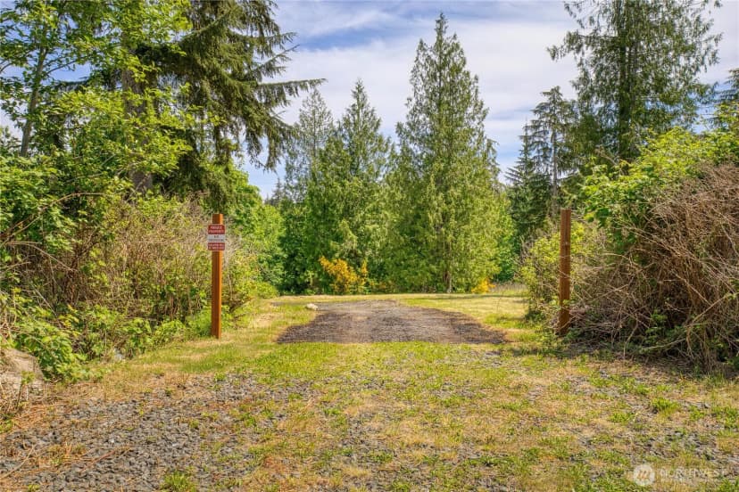 Property photo for 8924 Ne Broughton Court, Hansville photo 5