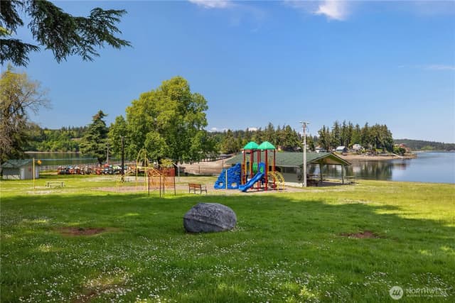 Property photo for 9725 Channel Drive Nw, Olympia photo 4