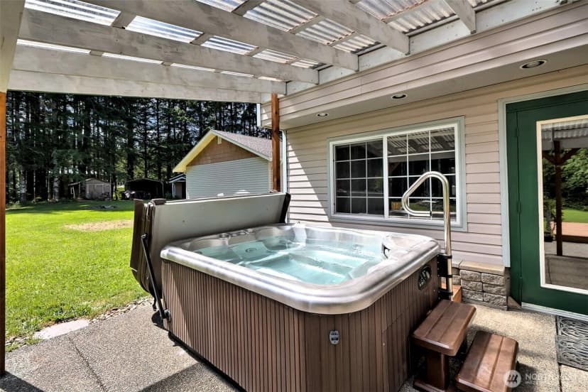 Property photo for 21 Se Majestic View Drive, Shelton photo 16