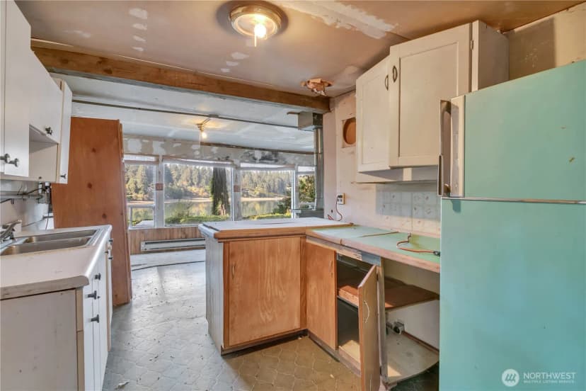 Property photo for 6614 156th Avenue Sw, Longbranch photo 18