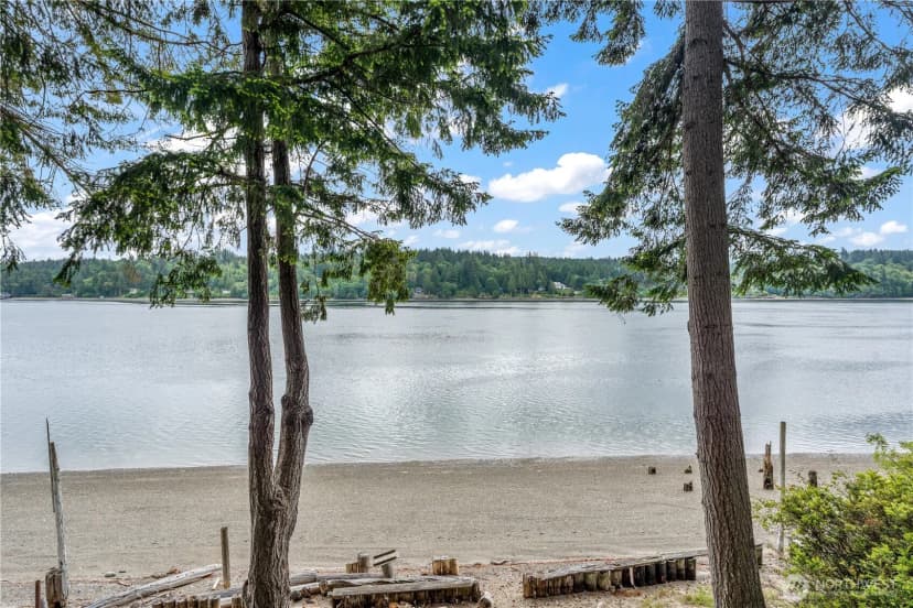 Property photo for 415 E Herron Boulevard Nw, Lakebay photo 16