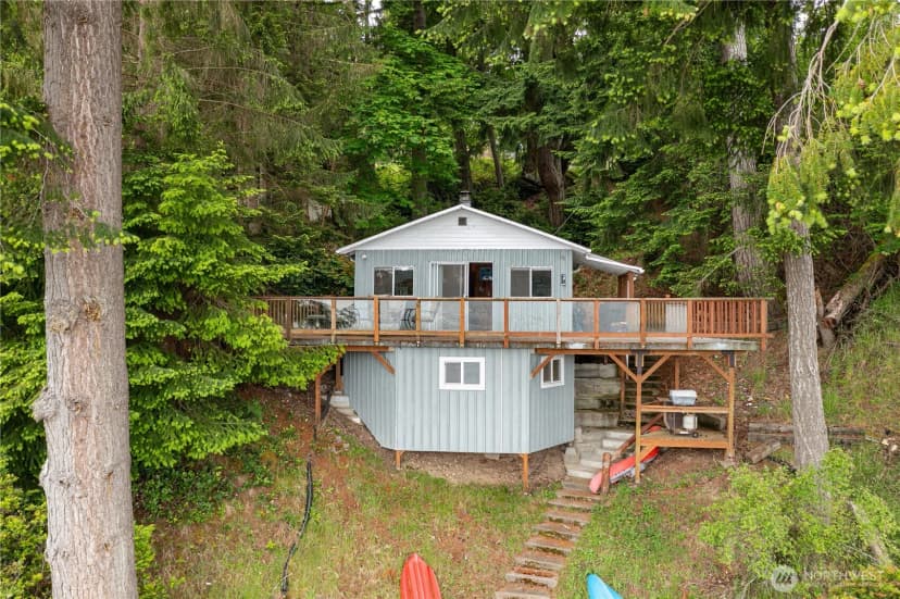 Property photo for 415 E Herron Boulevard Nw, Lakebay photo 2