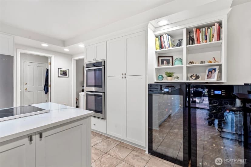 Property photo for 11303 Tower Road Sw, Lakewood photo 12