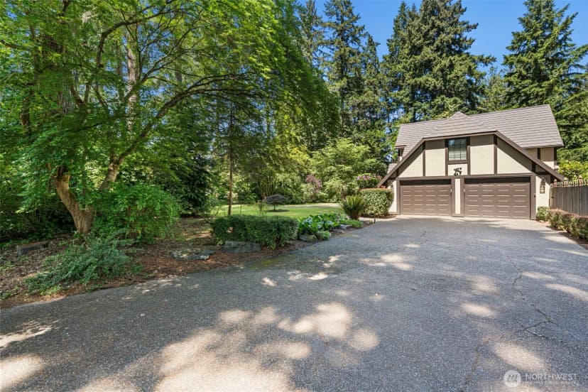 Property photo for 11303 Tower Road Sw, Lakewood photo 39