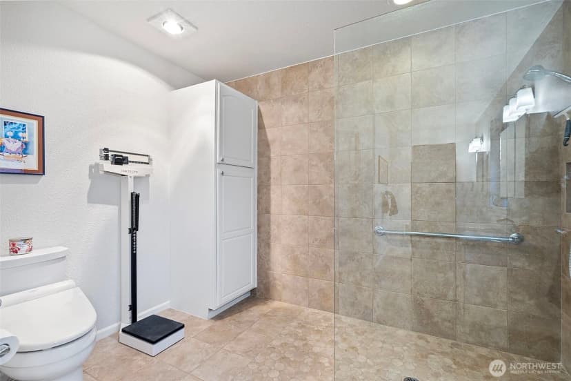 Property photo for 11303 Tower Road Sw, Lakewood photo 22