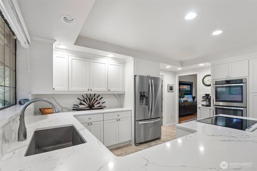 Property photo for 11303 Tower Road Sw, Lakewood photo 11