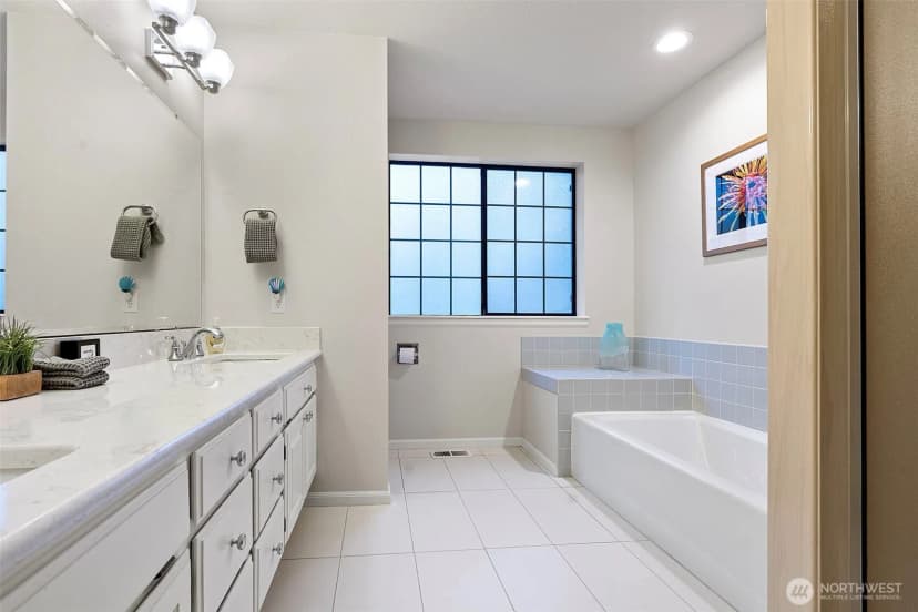 Property photo for 11303 Tower Road Sw, Lakewood photo 25