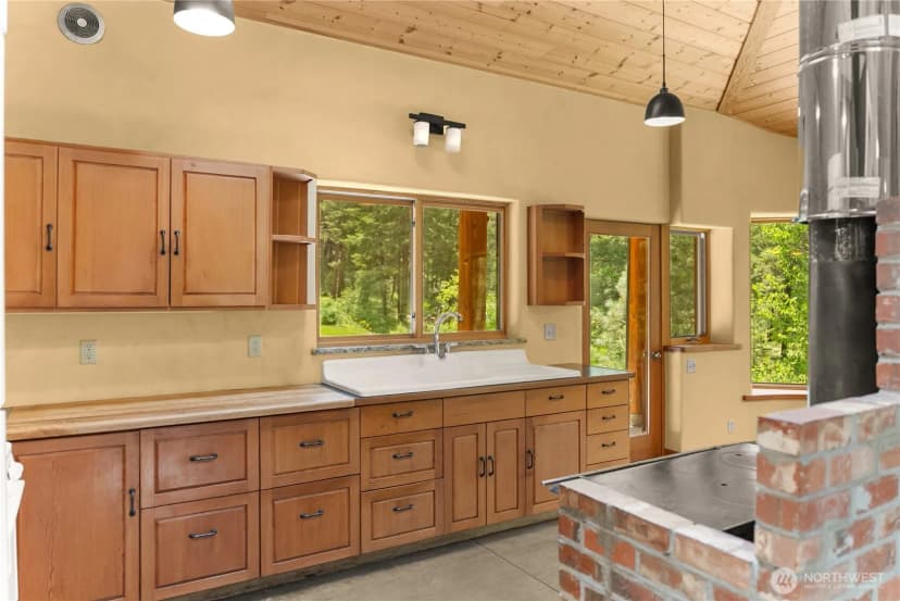 Property photo for 12 Tuckaway Road, Twisp photo 12