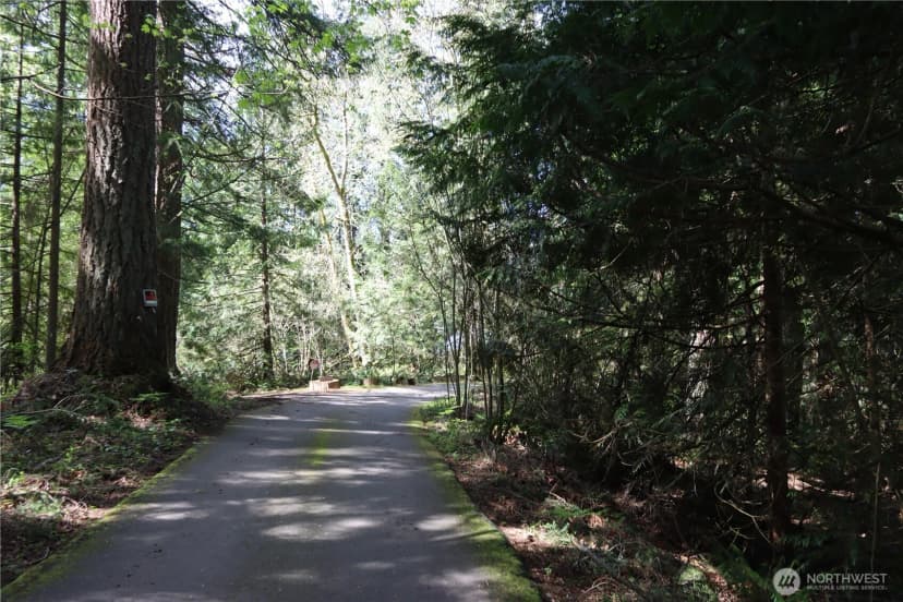 Property photo for 260 Xx Se 18th Place, Sammamish photo 3