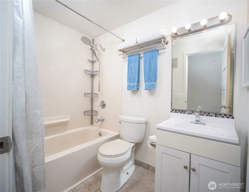 Property photo for 16817 Larch Way #d206, Lynnwood photo 9