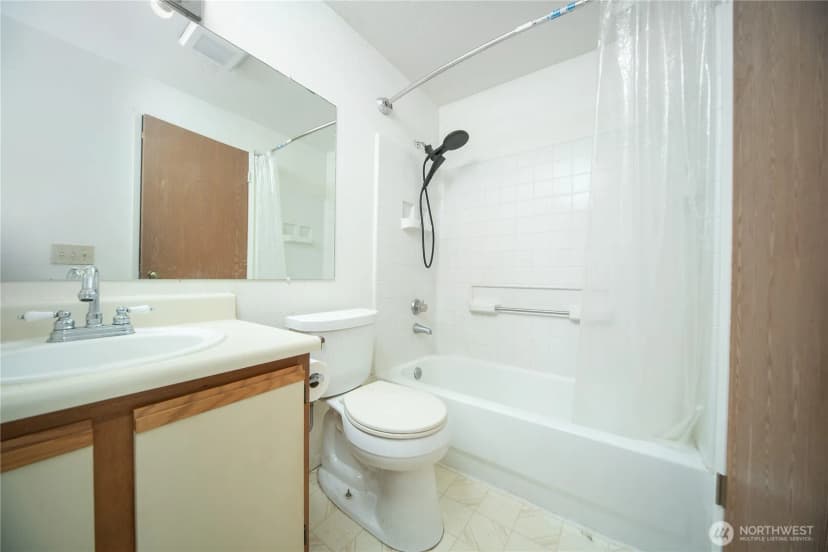 Property photo for 16817 Larch Way #d206, Lynnwood photo 25
