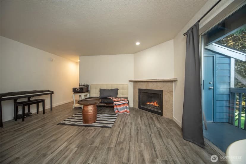 Property photo for 16817 Larch Way #d206, Lynnwood photo 18