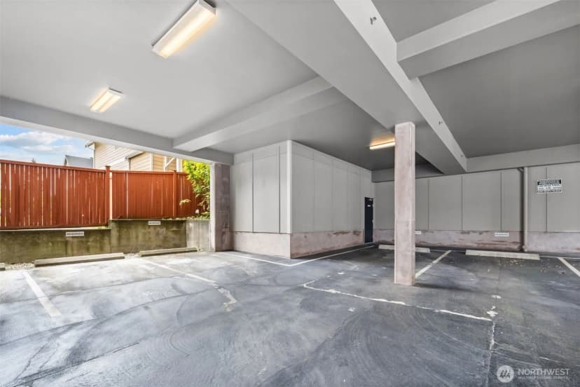 Property photo for 4005 Ne 3rd Place #e, Renton photo 26