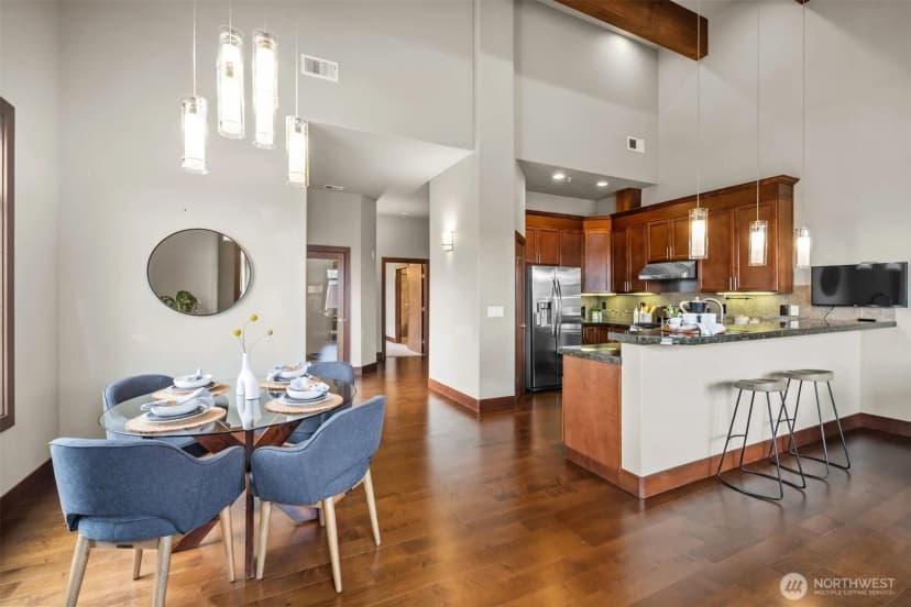 Property photo for 4005 Ne 3rd Place #e, Renton photo 5