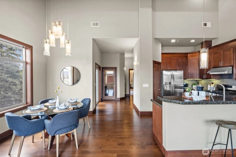 Property photo for 4005 Ne 3rd Place #e, Renton photo 7