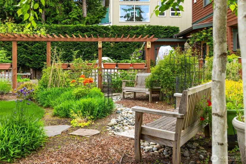 Property photo for 565 Ericksen Avenue Ne, Bainbridge Island photo 29