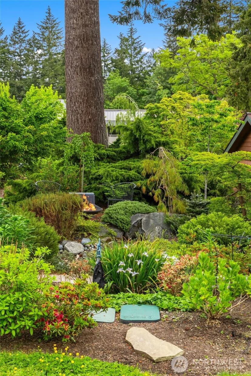 Property photo for 565 Ericksen Avenue Ne, Bainbridge Island photo 20