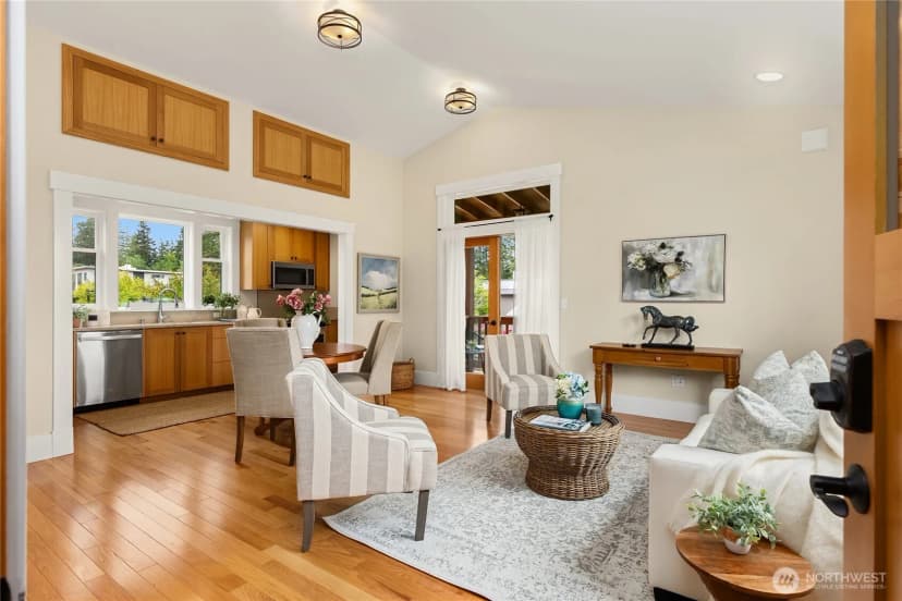 Property photo for 565 Ericksen Avenue Ne, Bainbridge Island photo 5