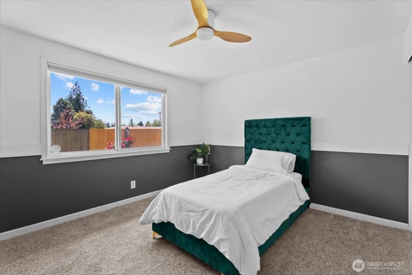 Property photo for 3715 Ne 10th Court, Renton photo 17