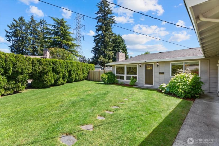 Property photo for 3715 Ne 10th Court, Renton photo 3