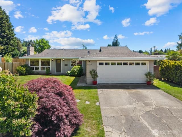 Property photo for 3715 Ne 10th Court, Renton