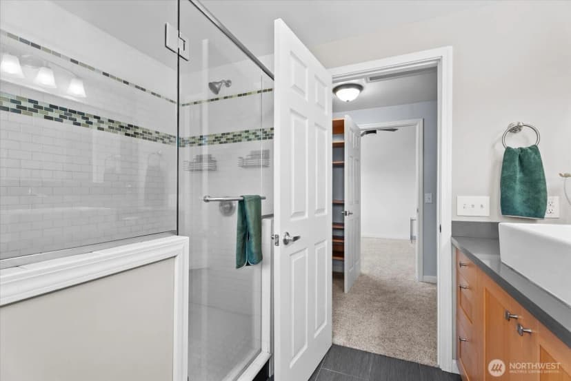 Property photo for 3715 Ne 10th Court, Renton photo 24