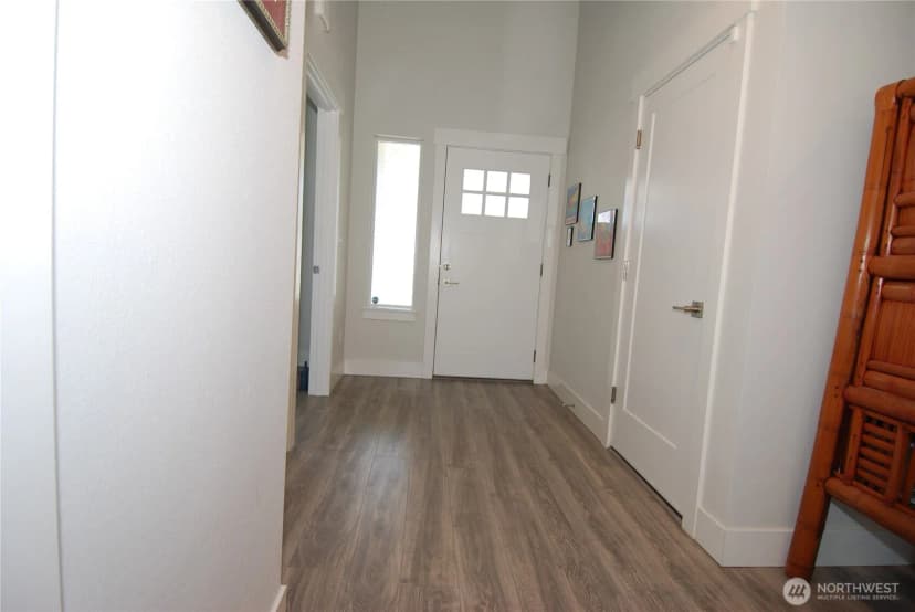 Property photo for 6820 S Alaska Street, Tacoma photo 4