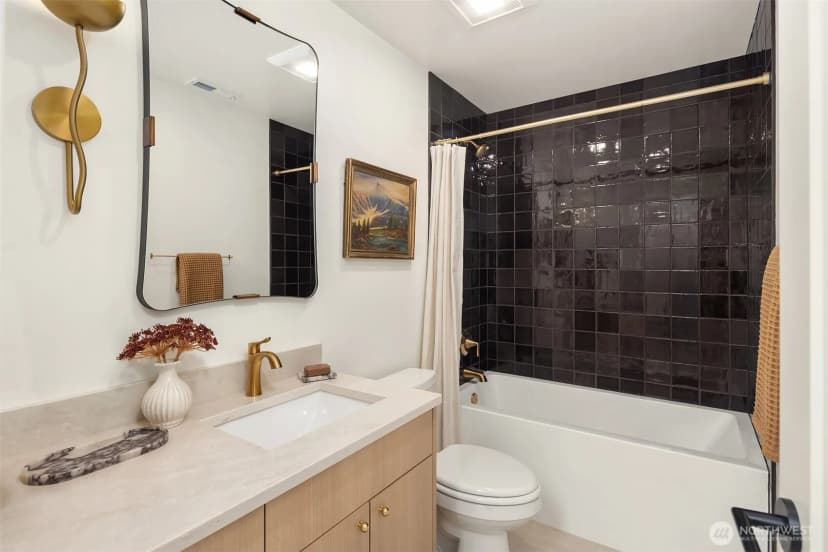 Property photo for 7709 Ridgecrest Lane, Mercer Island photo 32