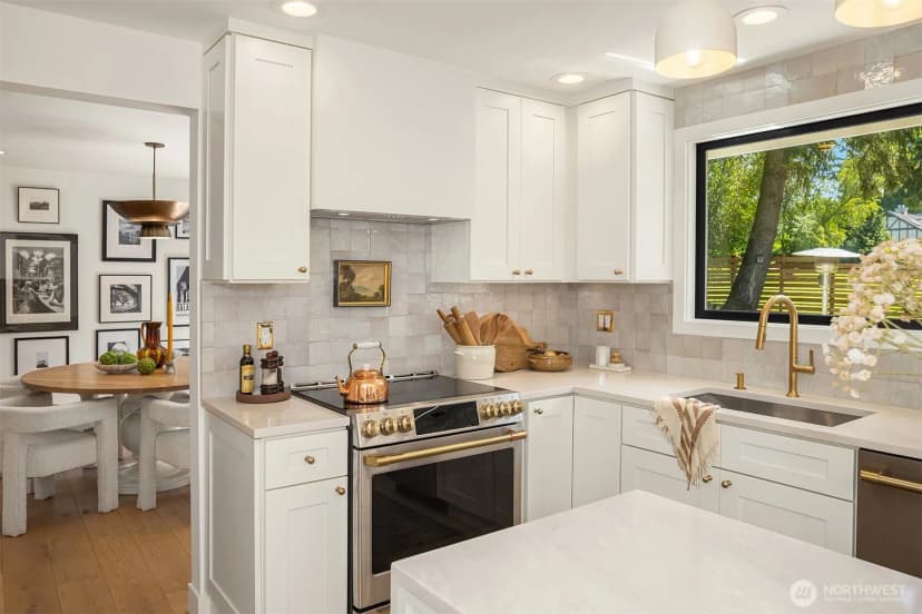 Property photo for 7709 Ridgecrest Lane, Mercer Island photo 19