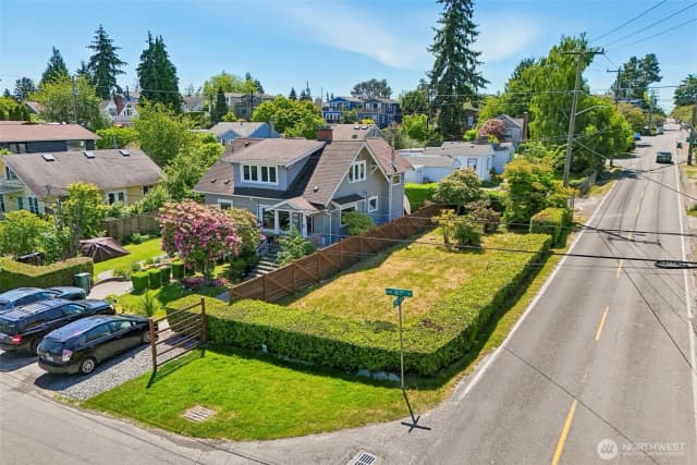 Property photo for 8620 28th Avenue Nw, Seattle