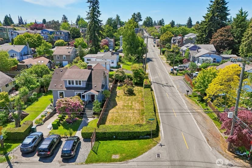 Property photo for 8620 28th Avenue Nw, Seattle photo 2