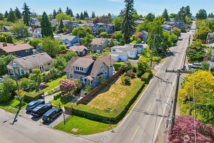 Property photo for 8620 28th Avenue Nw, Seattle photo 4