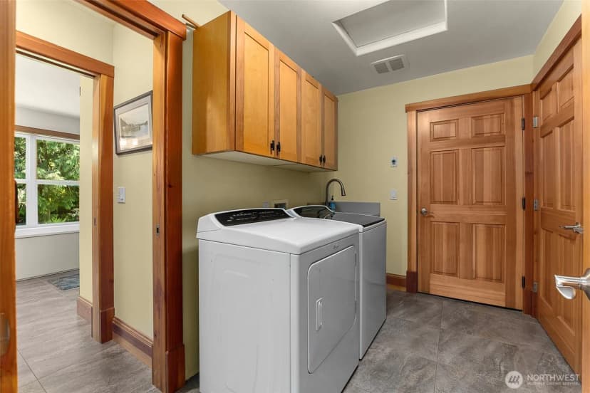 Property photo for 16480 Mountain View Road, Mount Vernon photo 22