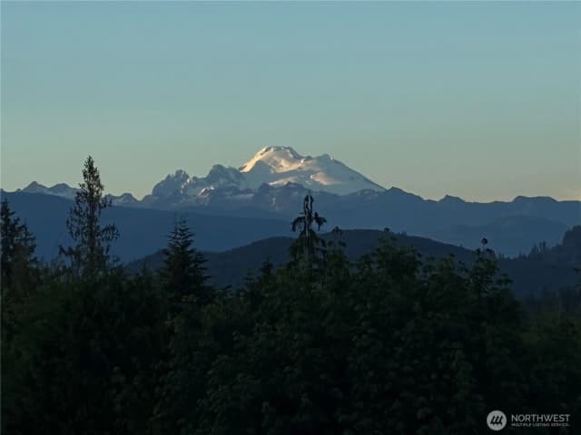Property photo for 16480 Mountain View Road, Mount Vernon photo 2