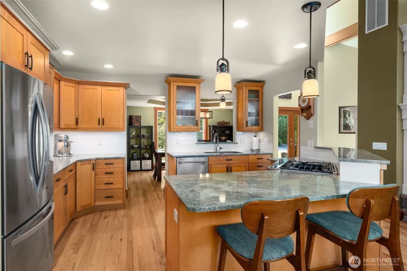 Property photo for 16480 Mountain View Road, Mount Vernon photo 16