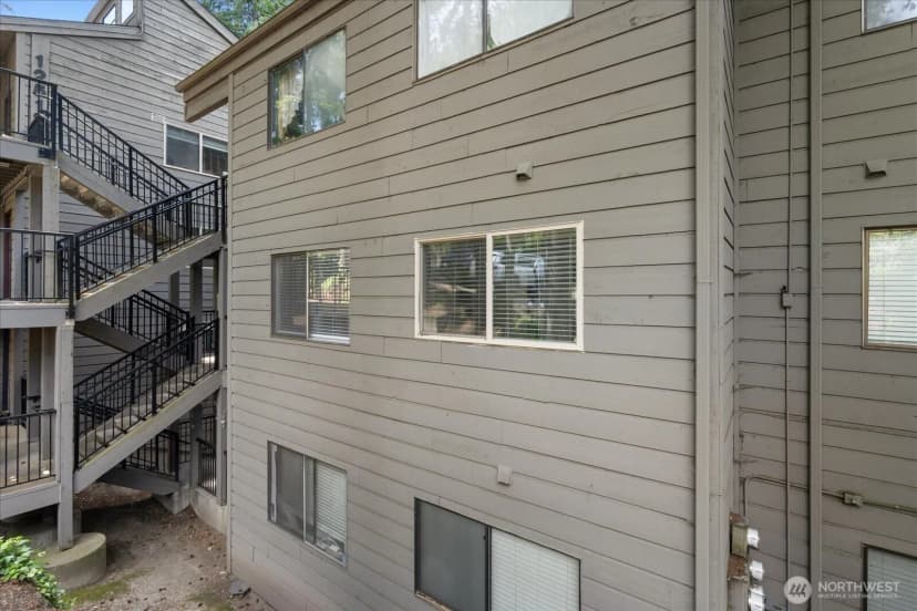 Property photo for 12517 Ne 23rd Place #a3, Bellevue photo 30