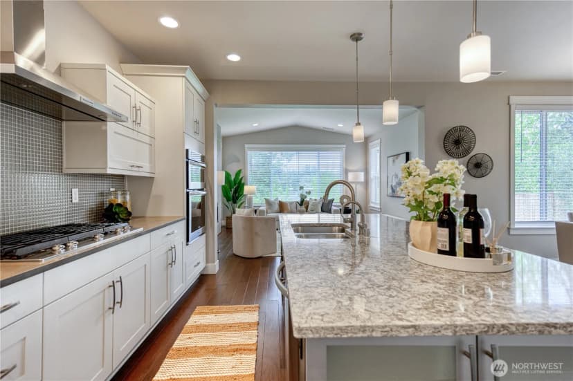 Property photo for 13424 Little Bear Creek Place, Woodinville photo 9