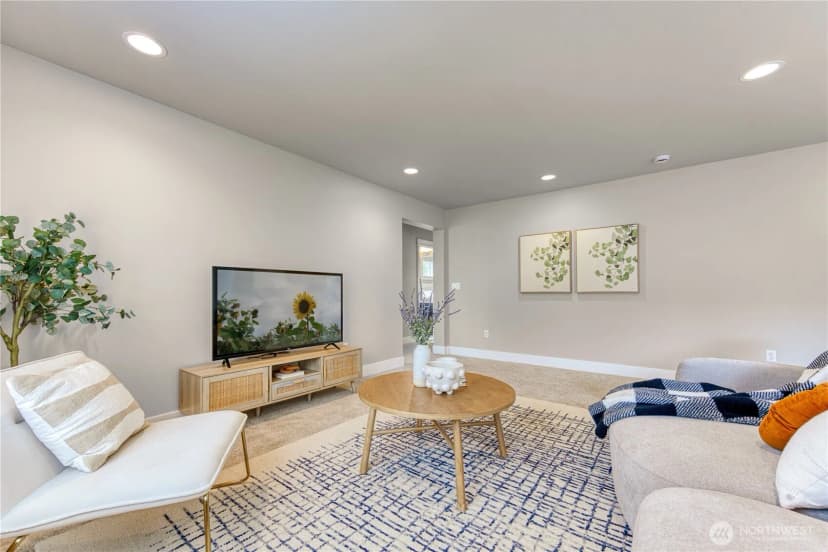 Property photo for 13424 Little Bear Creek Place, Woodinville photo 15
