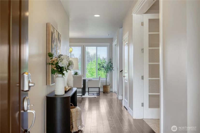 Property photo for 13424 Little Bear Creek Place, Woodinville photo 2