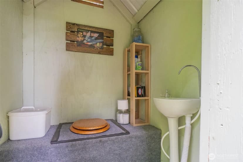 Property photo for 14121 Beaver Drive Se, Rainier photo 13