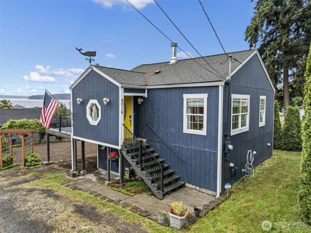 Property photo for 8016 E Daniels Loop, Port Orchard photo 2