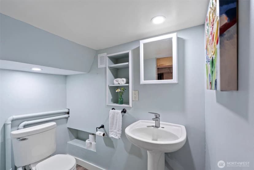 Property photo for 8016 E Daniels Loop, Port Orchard photo 19