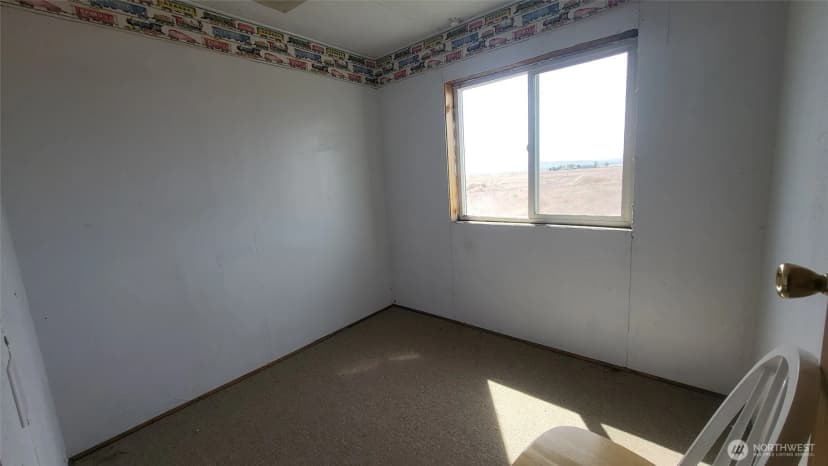 Property photo for 2750 Ne Rd 16, Soap Lake photo 5