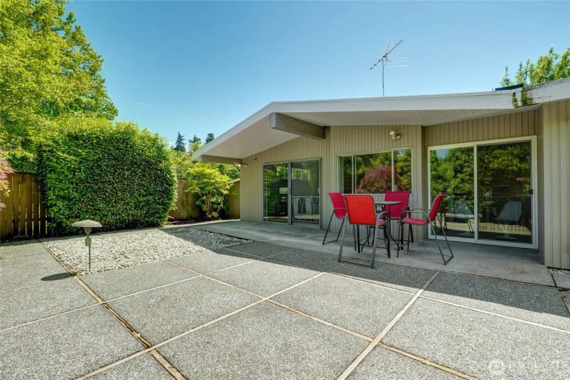 Property photo for 8210 Se 36th Street, Mercer Island photo 30